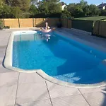 Lipovac Ficus דירה ביליצה