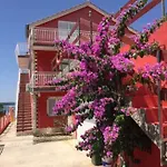 Lipovac Ficus דירה *