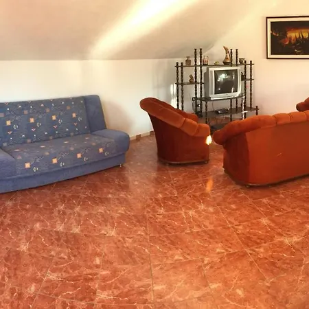 Apartment Lipovac Ficus Bilice