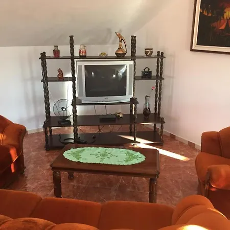 Lipovac Ficus Apartment