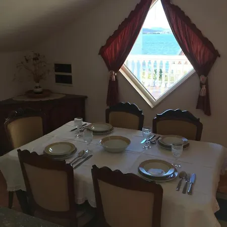 Apartament Lipovac Ficus