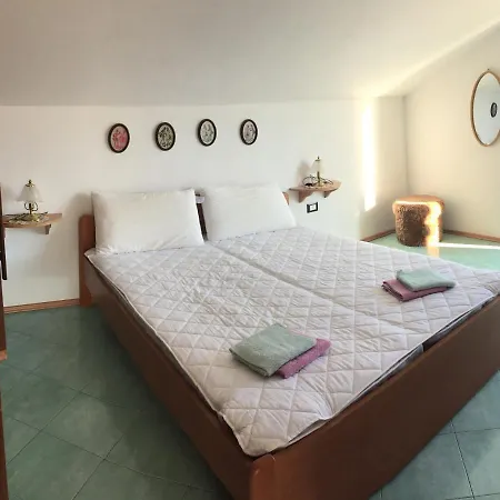 Apartment Lipovac Ficus *