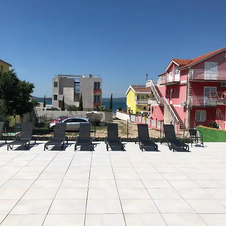 Apartman Lipovac Ficus Bilice