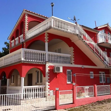 Lipovac Ficus Bilice