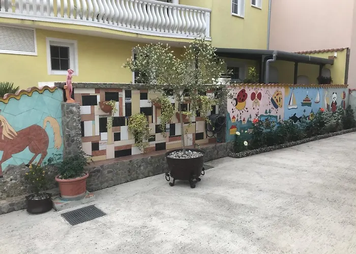 Lipovac Ficus 빌리제