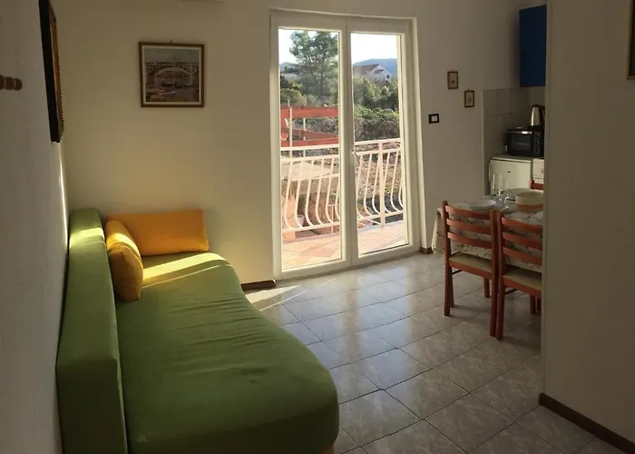 Apartman Lipovac Ficus Bilice