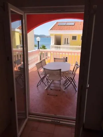 Apartment Lipovac Ficus